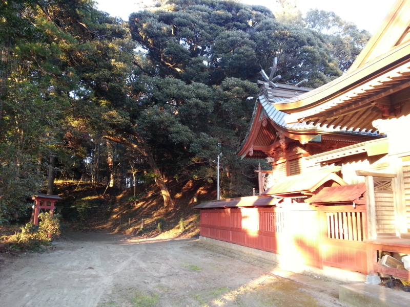 f:id:massneko:20131215155311j:plain f:id:massneko:20131215155311j:plain