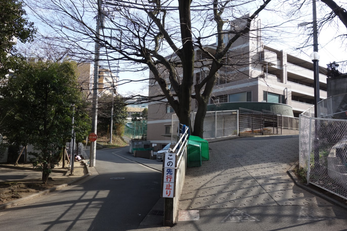 下末吉面歩き・2 神奈川県横浜市鶴見区 墳丘からの眺め 下末吉面歩き・2 神奈川県横浜市鶴見区 墳丘からの眺め
