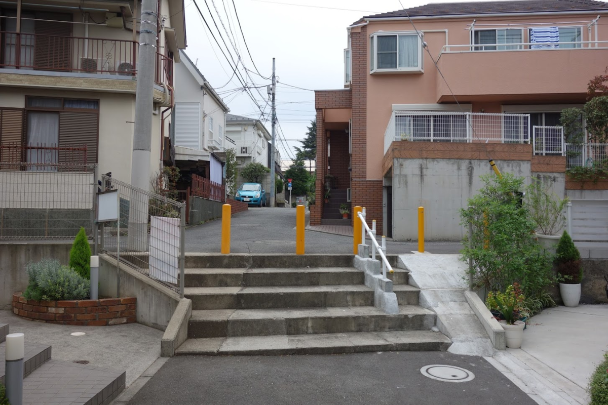 三岸家住宅アトリエ アトリエm 東京都中野区上鷺宮 墳丘からの眺め