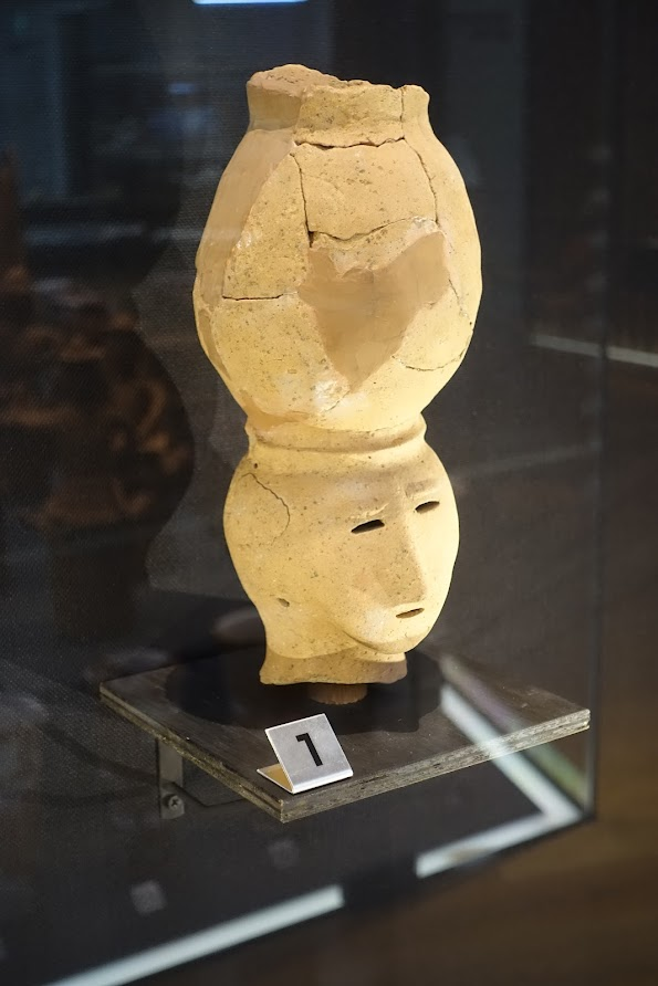 箱付き全揃　西国三十三所　散華　花山法皇中興一千年記念　丸山石根謹画 国史跡 摩利支天塚・琵琶塚古墳資料館 栃木県小山市飯塚 - 墳丘からの眺め