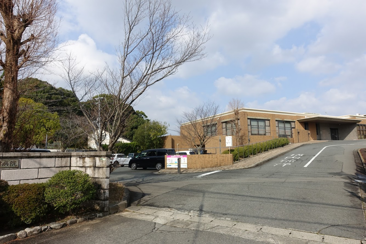 文化財調査報告書　老司古墳　考古学　前方後円墳　横穴式石室　銅鏡　埴輪　勾玉 前方後円墳 (歴史文化ライブラリー 616) | 下垣 仁志 |本 | 通販