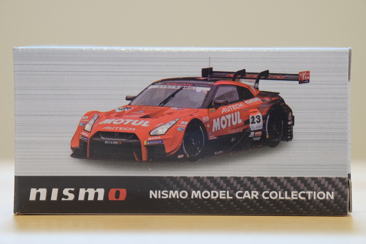 トミカ 日産CRAFT SPORTS MOTUL GT-R SUPER GT