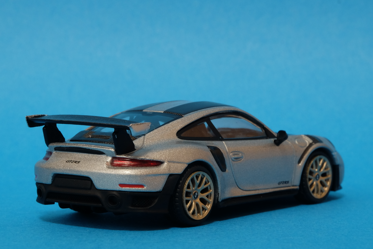 新商品レビュー】MINIGT ポルシェ911GT2 RS