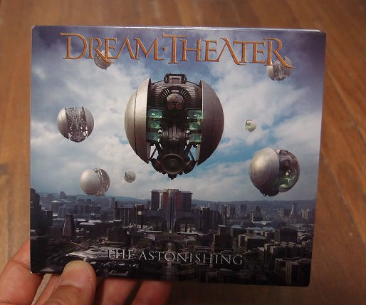 Dream Theater presents The Astonishing Live - 模型じかけの