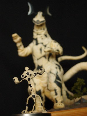 ビリケン　エレキング　組立て　塗装済み　登場シーン　イメージ　ウルトラセブン　 □ビリケン商会 エレキング 完成品４