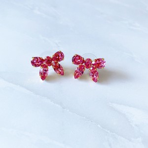 ピアス