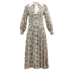 今夜くらべてみました 飯豊まりえ 衣装 ワンピースのブランドは Fashion Express