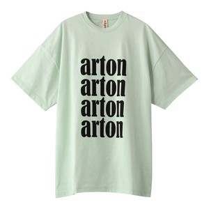 ロゴTシャツ