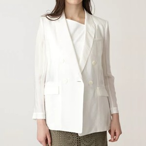 白いジャケット