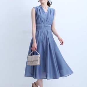 ブルーのワンピース