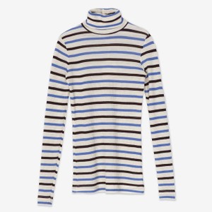 西野七瀬　歌衣装　エロ 