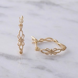 ピアス