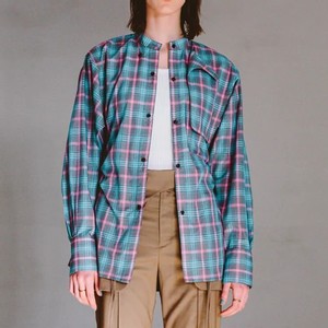 チェック柄シャツ