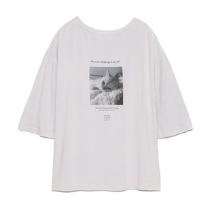 猫プリントTシャツ