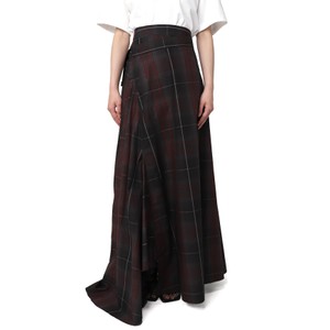 チェック柄スカート