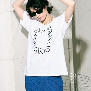 ロゴTシャツ