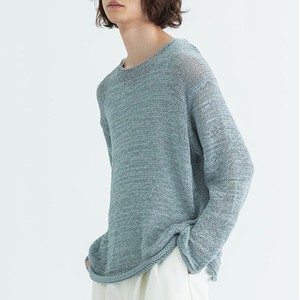 グレーのメッシュニット