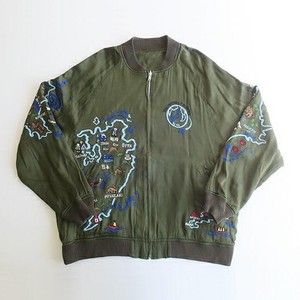 刺繍スカジャン