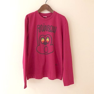 ピンクのグラフィックTシャツ ピンクのグラフィックTシャツ
