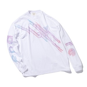 グラフィックTシャツ