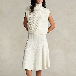 ノースリーブニット