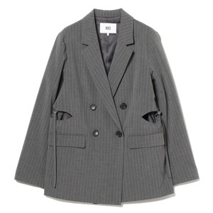グレーのカットアウトジャケット グレーのカットアウトジャケット