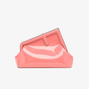 ピンクのハンドバッグ