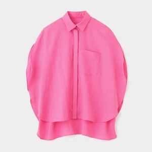 ピンクのブラウス ピンクのブラウス