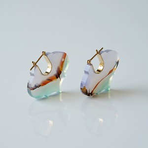 ピアス