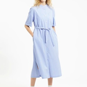 ブルーのシャツワンピース