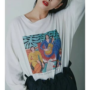グラフィックプリントTシャツ