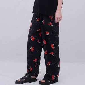 花柄パンツ