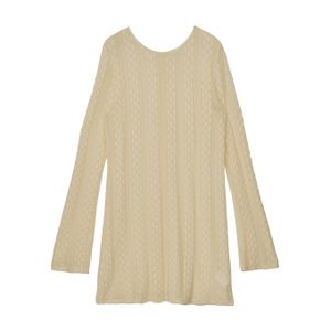ベージュのレーストップス
