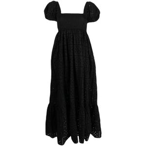 黒いワンピース