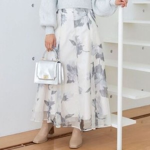 花柄スカート