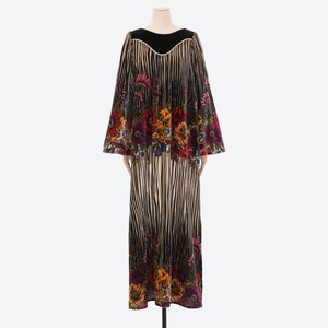 新品未使用✨ソブ　現行　フラワーアメリカンスリーブワンピース　生田絵梨花さん着用 新品未使用✨ソブ 現行 フラワーアメリカンスリーブワンピース