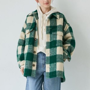 チェック柄シャツ