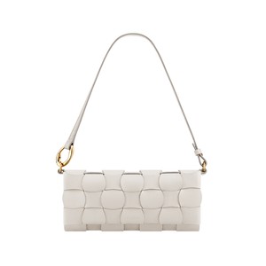 白いレザーバッグ 白いレザーバッグ