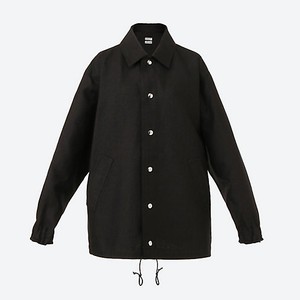 黒いコーチジャケット