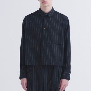 ストライプ柄シャツ