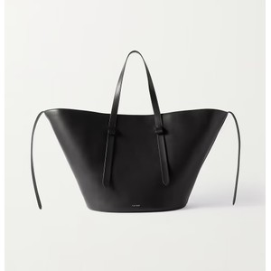 黒いレザートートバッグ