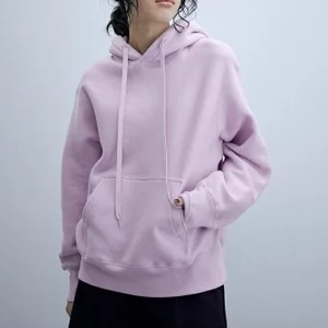 パープルのパーカー