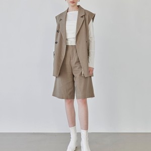 ベージュのセットアップ