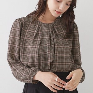 チェック柄ブラウス