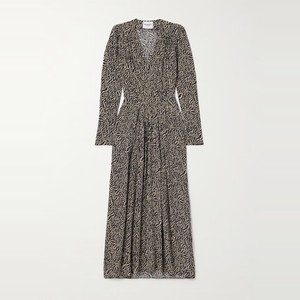 齋藤飛鳥 衣装ブランドまとめ【随時更新】アナザースカイなど