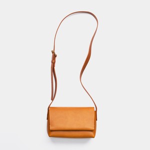 レザーショルダーバッグ