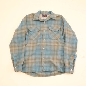 チェック柄シャツ
