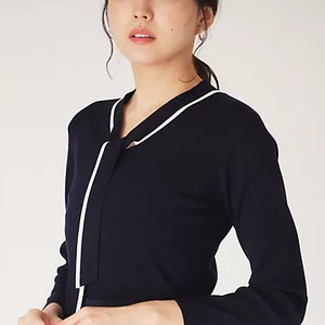 配色ボウタイニット