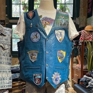 ヴィンテージのレザーベスト
