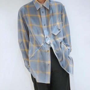チェック柄シャツ